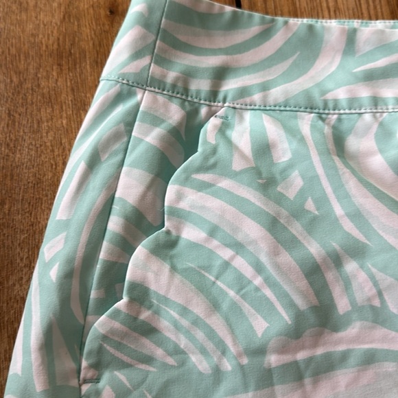 Vineyard Vines | Scallop Skirt size 8 mint green - Picture 7 of 10